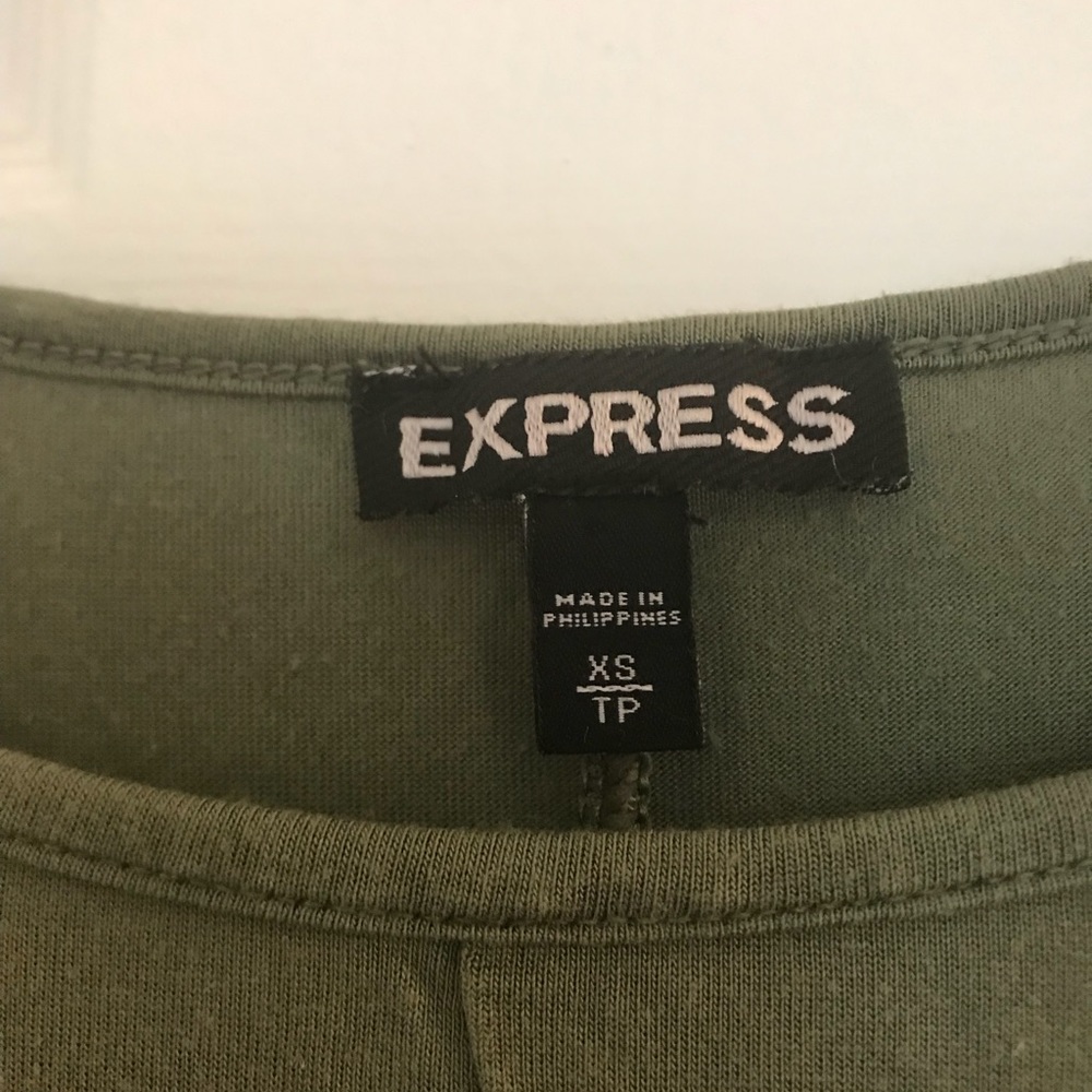 Express Green Top - Picture 4 of 4